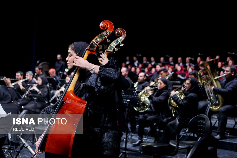 تصاویر- کنسرت ارکستر و گروه کر به رهبری سرژیک میرزائیان